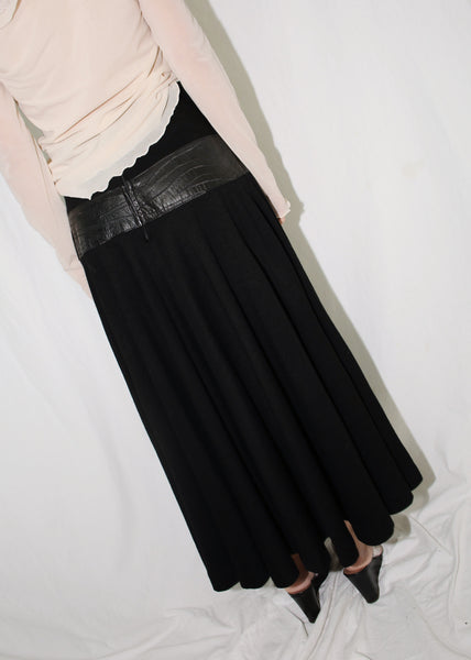 VINTAGE BLACK WOOL MAXI SKIRT WITH LEATHER CHEVRON WAIST (XS)