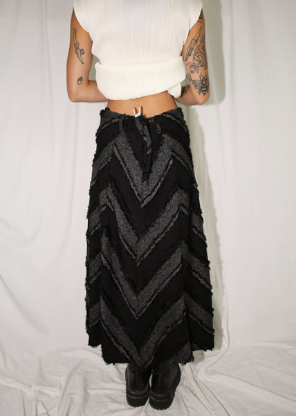 VINTAGE BLACK & GRAY CHEVRON MAXI SKIRT (M)